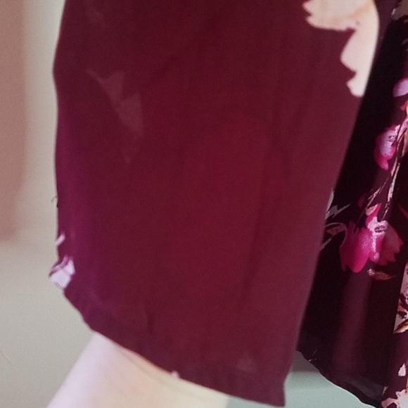 Arizona Jean Co. Floral Romper NWT - Picture 11 of 13